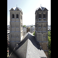 Kln (Cologne), Basilika St. Gereon, Blick vom Dekagon auen ber das Dach des Langhauses in Richtung Osten