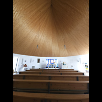 Bodenmais, St. Johannes (ev.), Innenraum in Richtung Altar