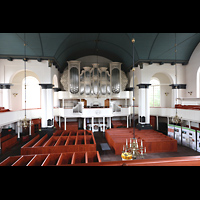Leer, Groe Kirche, Seitlicher Blick von der gegenberliegenden Empore zur Orgel
