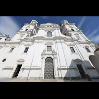 Passau, Dom St. Stephan, Westfassade perspektivisch