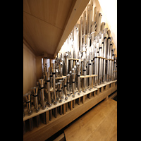 Passau, Dom St. Stephan, Pfeifen der nrdlichen Balkonorgel; vorne: Clarinette und Euphon-Clarinette