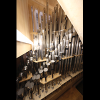 Passau, Dom St. Stephan, Pfeifen der nrdlichen Balkonorgel; vorne: Clarinette und Euphon-Clarinette