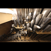 Passau, Dom St. Stephan, Pfeifen der nrdlichen Balkonorgel; vorne: Clarinette und Euphon-Clarinette