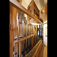 Rheine, St. Dionysius, Pfeifen im Schwellwerk, oben die Celesta