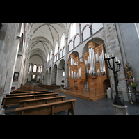 Kln (Cologne), St. Kunibert, Hauptschiff mit Orgel