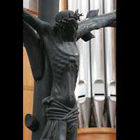 Kln (Cologne), St. Kunibert, Kruzifix mit Orgel