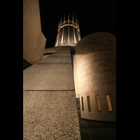 Liverpool, Metropolitan Cathedral of Christ the King, Auenansicht bei Nacht