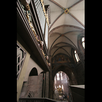 Freiburg, Mnster Unserer Lieben Frau, Blick vom Spieltisch der Langhausorgel zum Chor