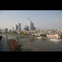 Frankfurt am Main, Dreiknigskirche, Blick vom Turm ins Bankenviertel