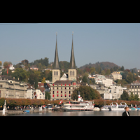 Luzern, Hofkirche St. Leodegar, Lage