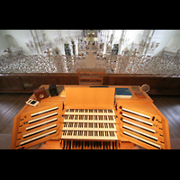 Engelberg, Klosterkirche, Spieltisch mit Blick zum Chor