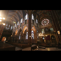 Kevelaer, Marienbasilika, Blick von der Vierung auf die Haupt- und Fernorgel