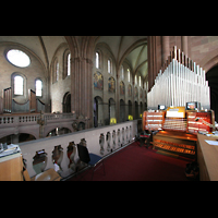 Mainz, Dom St. Martin, Spieltisch mit Leitwerk (vor dem Neubau 2021) und Blick in den Dom