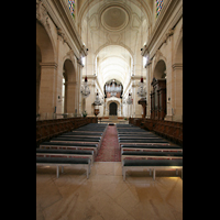 Versailles, Cathdrale Saint-Louis, Blick durch die gesamte Kathedrale zur Hauptorgel