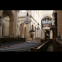 Versailles, Cathdrale Saint-Louis, Seitlicher Blick vom Chor zur Hauptorgel