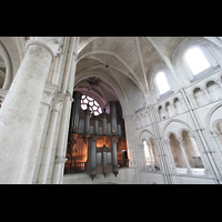 Laon, Cathdrale, Blick von der Seitenempore in Richtung Orgel