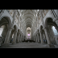 Laon, Cathdrale, Innenraum / Hauptschiff in Richtung Chor