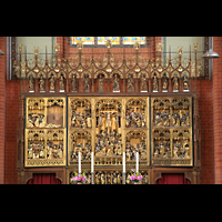 Gstrow, Pfarrkirche St. Marien, Altar