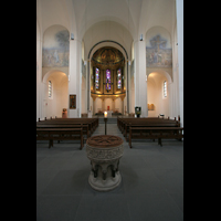 Hamburg, Domkirche St. Marien, Blick von der Vierung in den Chor