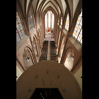 Oppenheim, St. Katharinen, Blick vom Mittelturm nach unten