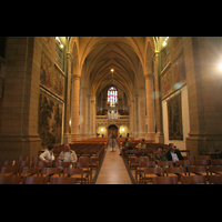 Luxembourg (Luxemburg), Cathdrale Notre-Dame, Innenraum / Hauptschiff in Richtung Orgel