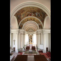 Linz, Familienkirche, Blick von der Orgelempore zum Chor