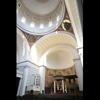 Potsdam, St. Nikolai, Chorraum mit Chororgel und Blick in die Kuppel