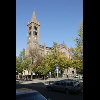 Potsdam, Propsteikirche St. Peter und Paul, Auenansicht vom Bassinplatz aus