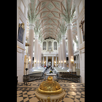 Leipzig, Nikolaikirche, Innenraum in Richtung Orgel