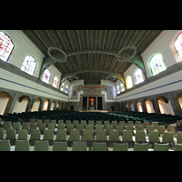 Ulm, Pauluskirche, Innenraum in Richtung Chor