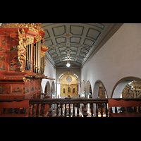 Faro, Catedral da S, Blick von der hinteren Kirchenempore zur Orgel und ins Hauptschiff