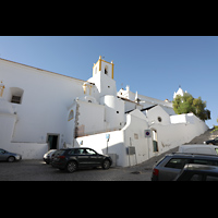 Tavira, Igreja de Santiago (So Tiago / St. Jakob), Auenansicht von Sdwesten, rechts dahinter die Igreja de Santa Maria do Castelo