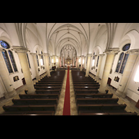 Berlin, Ss. Corpus Christi Kirche, Blick von der Empore in die Kirche