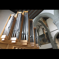 Ravensburg, Kath. Stadtkirche Liebfrauenkirche, Chororgel mit Blick zum Kreuz in der Vierung