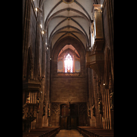 Freiburg, Mnster Unserer Lieben Frau, Blick von der Vierung zur Michaelsorgel und Langhausorgel (rechts)