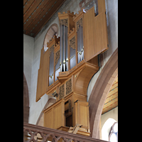 Basel, Predigerkirche, Schwalbennestorgel seitlich von unten gesehen