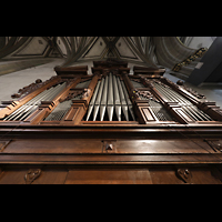 Fribourg (Freiburg), Cathdrale Saint-Nicolas, Blick vom Spieltisch der Chororgel nach oben