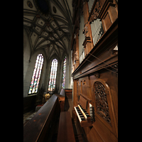 Fribourg (Freiburg), Cathdrale Saint-Nicolas, Blick vom Spieltisch der Chororgel in den Chorraum