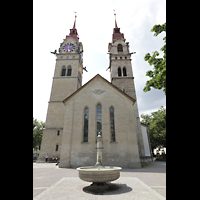 Winterthur, Stadtkirche, Doppeltrme mit Chor, Ansicht von der Oberen Kirchgasse aus