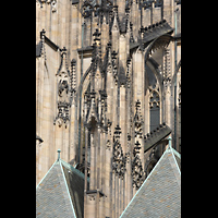 Praha (Prag), Katedrla sv. Vta (St. Veits-Dom), Strebewerk zwischen Haupt- und Seitenschiff