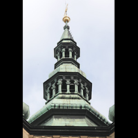 Praha (Prag), Katedrla sv. Vta (St. Veits-Dom), Turmhelm des Hauptturms