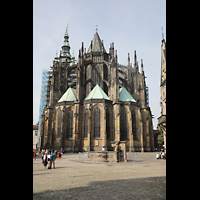 Praha (Prag), Katedrla sv. Vta (St. Veits-Dom), Chor mit umliegenden Kapellen von auen