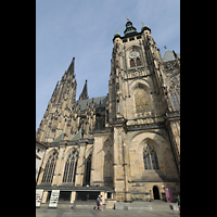 Praha (Prag), Katedrla sv. Vta (St. Veits-Dom), Hauptturm mit goldenem Gitter
