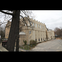 Grlitz, Stadthalle, Auenansicht vom Stadtpark aus (Ostseite)