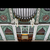 Grlitz, St. Peter und Paul (Sonnenorgel), Hauptwerks- und Brustwerkspfeifen mit Blick auf den Spieltisch