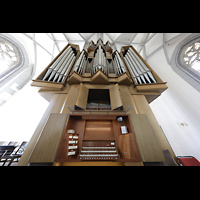 Grlitz, Frauenkirche, Orgel mit Spieltisch perspektivisch