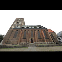 Rostock, St. Nikolai, Sdliches Seitenschiff mit Turm