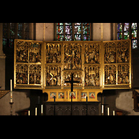 Venlo, Sint Martinus Basiliek, Hochaltar - neogotischer Flgelaltar aus dem 19. Jr. zeigt das Leben und die Passion Christi
