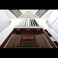 Dsseldorf, Johanneskirche, Spieltisch mit Orgel