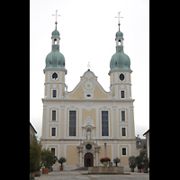 Arlesheim, Dom, Fassade mit Domplatz